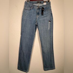 Lee Women's Classic Blue Straight Leg Mid Rise Jeans NWT size 4